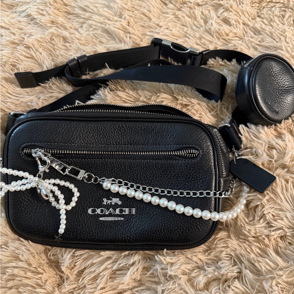COACH ELIAS BELT BAG silver and black pebbled leather! - Picture 2 of 7